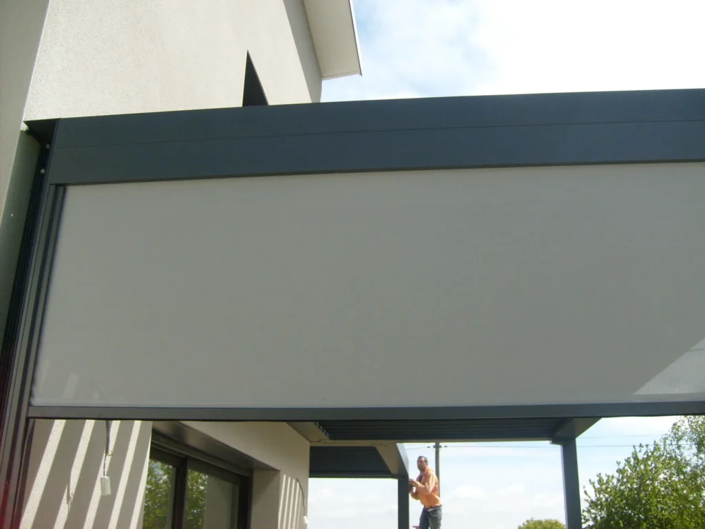 Stores & Pergolas : réalisation de Gamso Menuiserie